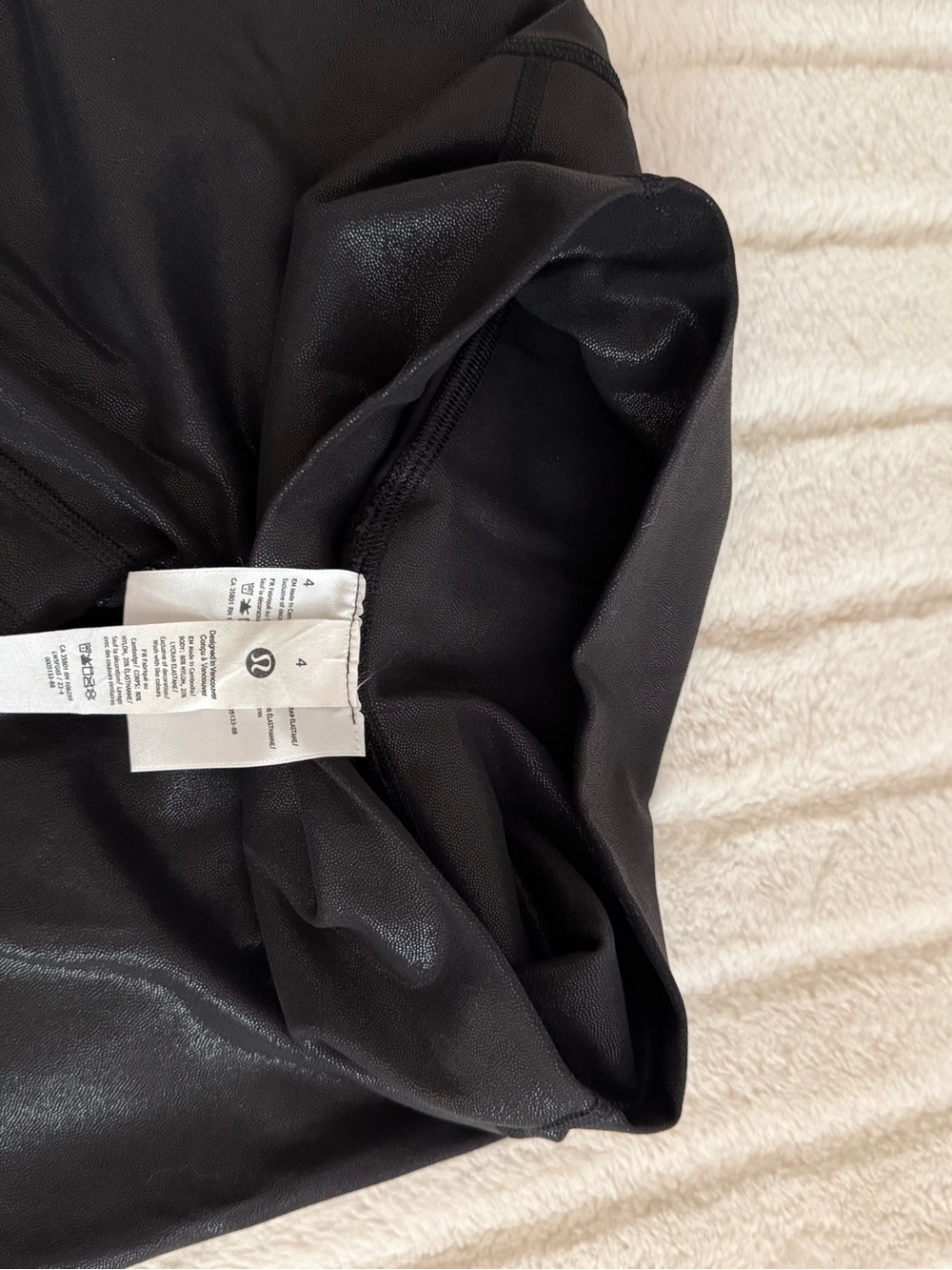 Lululemon Align High-Rise 28” Legging in Black Shine - Size 4 - Picture 3 of 4